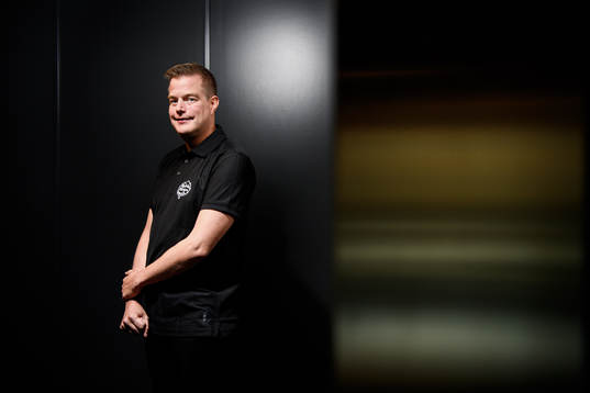 Per Kenttä, Sportchef Björklöven, poserer för porträtt