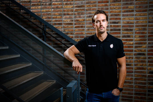 Daniel Sylwander, Modo