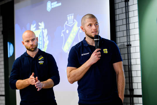 s Christian Sandberg och Södertäljes Andreas Hjelm