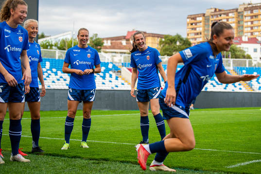 Lisa Fjeldstad Naalsund and Tuva Hansen of the Norwegian