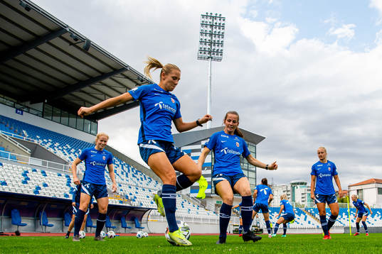 Lisa Fjeldstad Naalsund and Tuva Hansen of the Norwegian