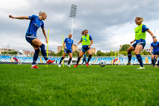 Karina Sævik, Guro Bergsvand, Emilie Bosshard Haavi and