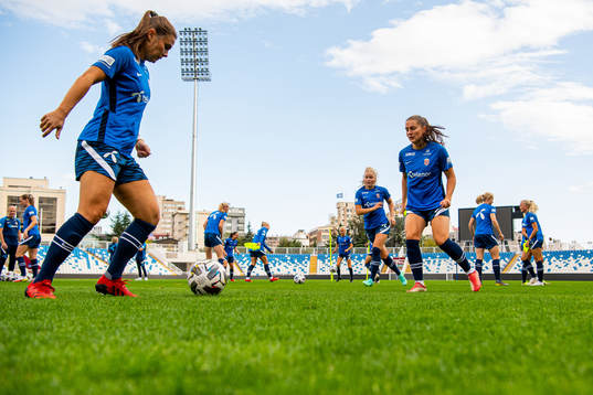 Emilie Bosshard Haavi and Vilde Bøe Risa of the Norwegian