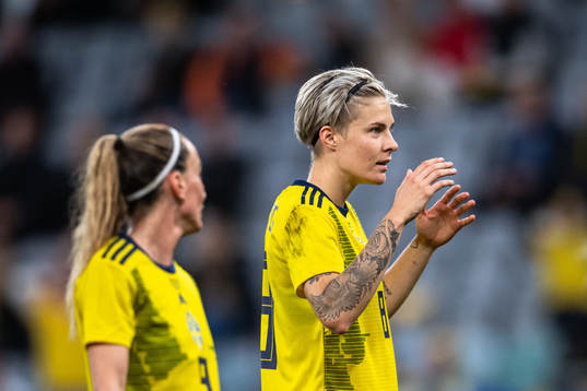 Kosovare Asllani and Lina Hurtig of Sweden