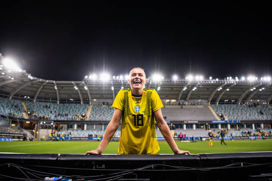 Fridolina Rolfö of Sweden celebrates