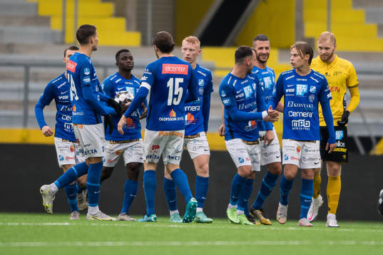 Norrbys spelare jublar