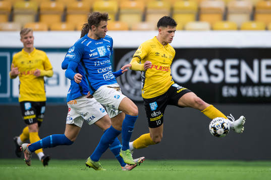 Elfsborgs Besfort Zeneli och Norrbys Felix Wahle
