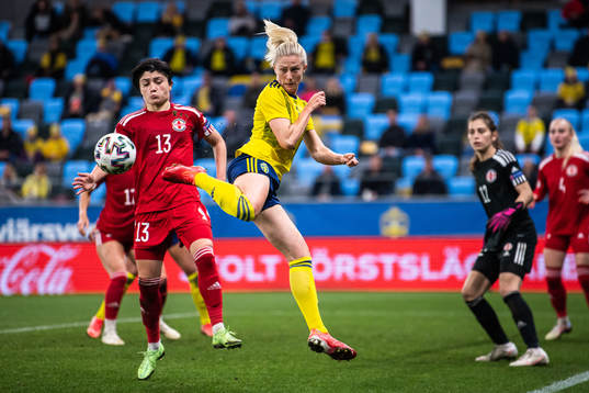 Tamari Tatuashvili of Georgia and Rebecka Blomqvist of