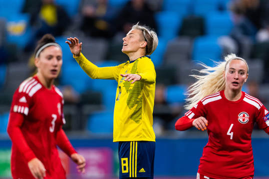 Lina Hurtig of Sweden reacts