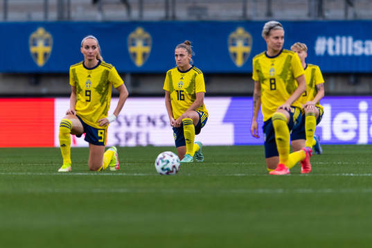 Kosovare Asllani, Filippa Angeldahl and Lina Hurtig  of