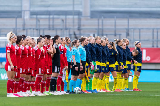 Players of Georgia and of Sweden