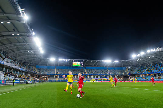 Sofia Jakobsson of Sweden and Mariam Kalandadze of Georgia