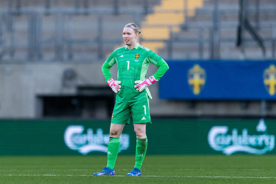 Goalkeeper Hedvig Lindahl of Sweden