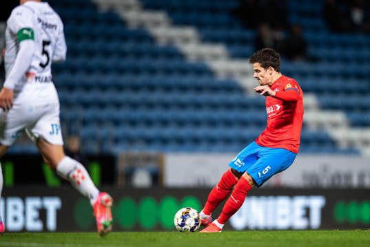 Helsingborgs Brandur Hendriksson Olsen gör 1-0