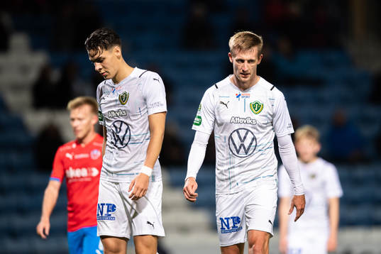 Jönköpings Adam Ben Lamin och Jesper Svensson deppar