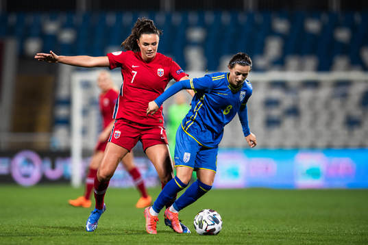 Ingrid Syrstad Engen of Norway and Donjeta Halilaj of Kosovo