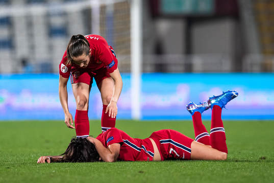 Ingrid Syrstad Engen and Tuva Hansen of Norway