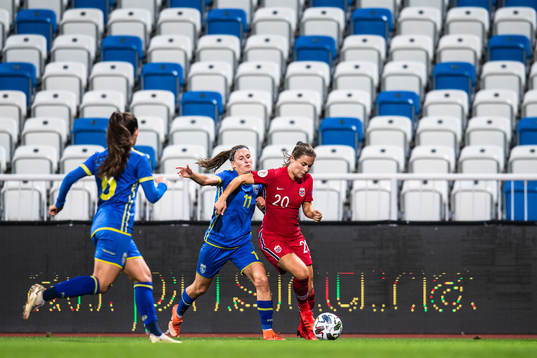 Edona Kryeziu of Kosovo and Emilie Bosshard Haavi of Norway