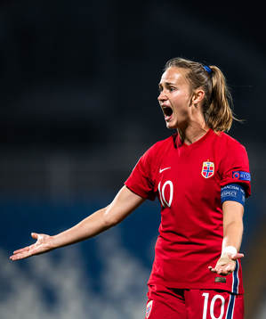 Caroline Graham Hansen of Norway reacts