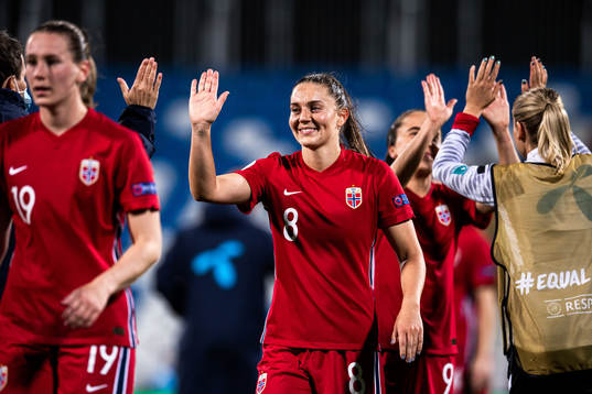 Vilde Bøe Risa of Norway celebrate