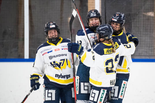 s Kajsa Armborg, Mira Markström, Thea Johansson och Sanni