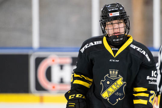under ishockeymatchen i SDHL mellan AIK och HV71