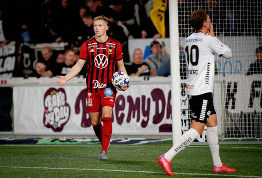Östersunds Felix Hörberg deppar vid 0-2