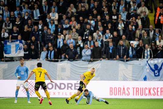 Elfsborgs Johan Larsson och Malmö FFs Veljko Birmancevic