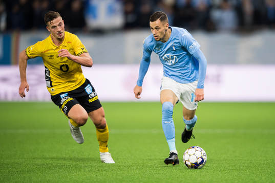Elfsborgs Simon Olsson och Malmö FFs Veljko Birmancevic