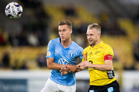 Malmö FFs Felix Beijmo och Elfsborgs Johan Larsson