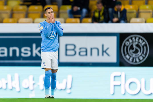 Malmö FFs Veljko Birmancevic deppar