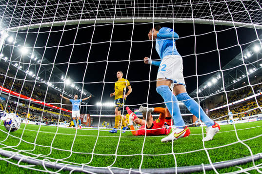 Malmö FFs Antonio Colak och Adi Nalic jublar medan