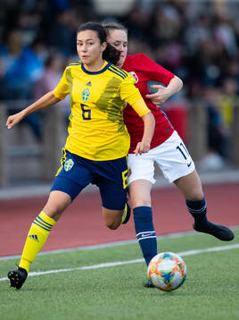 Sveriges Annika Svensson och Norges Kajsa Pettersen