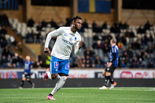 IFK Norrköpings Samuel Adegbenro jublar
