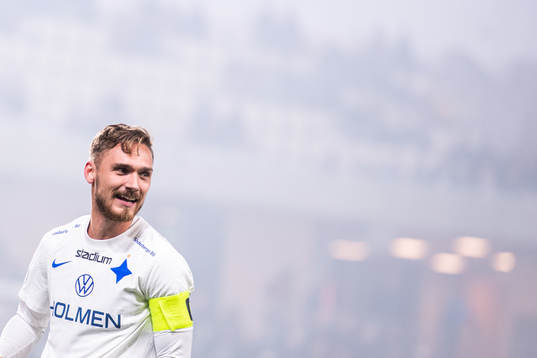 IFK Norrköpings Linus Wahlqvist jublar