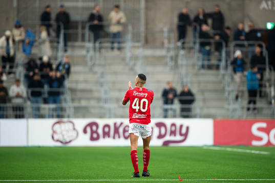 Degerfors Nikola Djurdjic tackar publiken