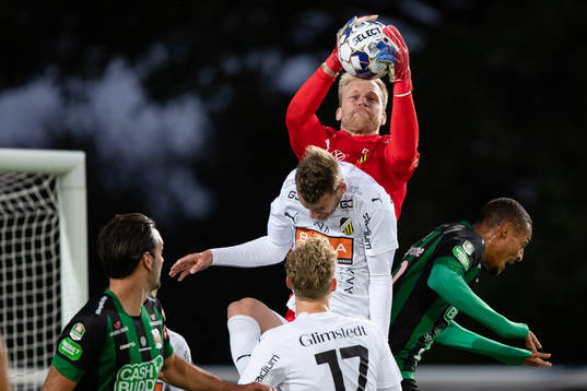Bläddra bland fler bilder av Fotboll, Allsvenskan, Varberg - Häcken