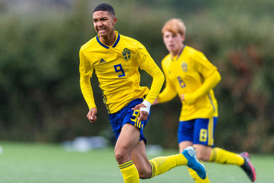 Sveriges Jayson Ezeb