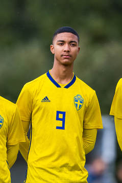 Sveriges Jayson Ezeb