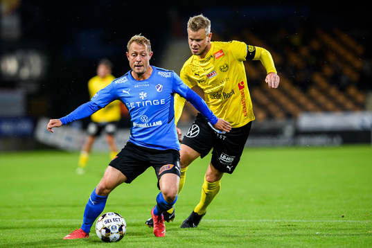 Halmstads Joel Allansson och Mjällbys David Löfquist