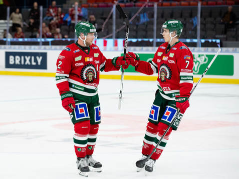 Frölundas Christian Folin jublar ihop med Simon Edvinsson