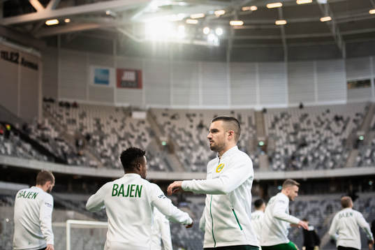 Hammarbys Vladimir Rodic värmer upp