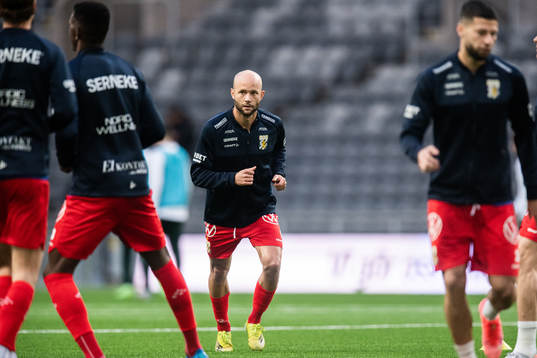 IFK Göteborgs Robin Söder värmer upp