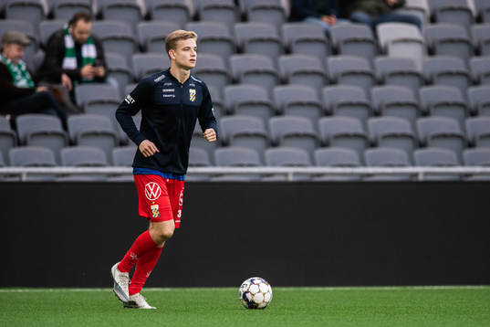 IFK Göteborgs Alfons Nygaard värmer upp