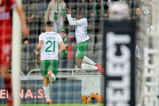 Hammarbys Aziz Mohammed Ouattara jublar