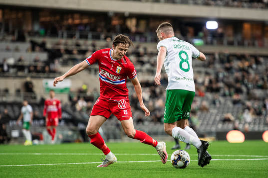 IFK Göteborgs Simon Thern och Hammarbys Jeppe Andersen