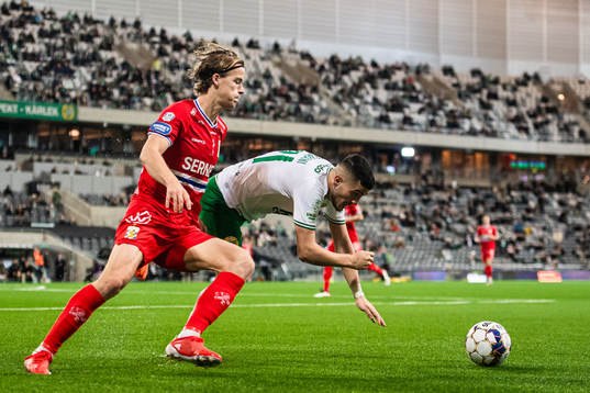 IFK Göteborgs August Erlingmark och Hammarbys Astrit