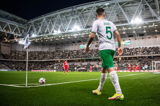Hammarbys Mohanad Jeahze med en hörna