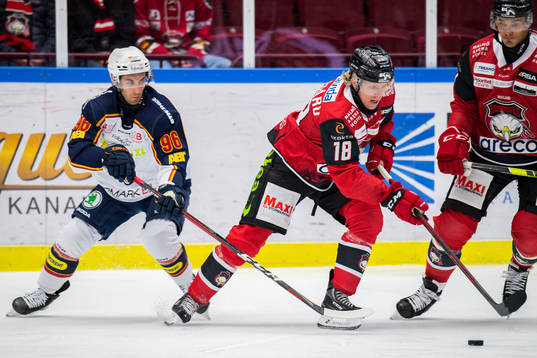 Djurgårdens Matthew Lorito och Malmö Redhawks Marcus