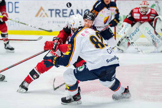 Malmö Redhawks Matias Lassen och Djurgårdens Paul Carey